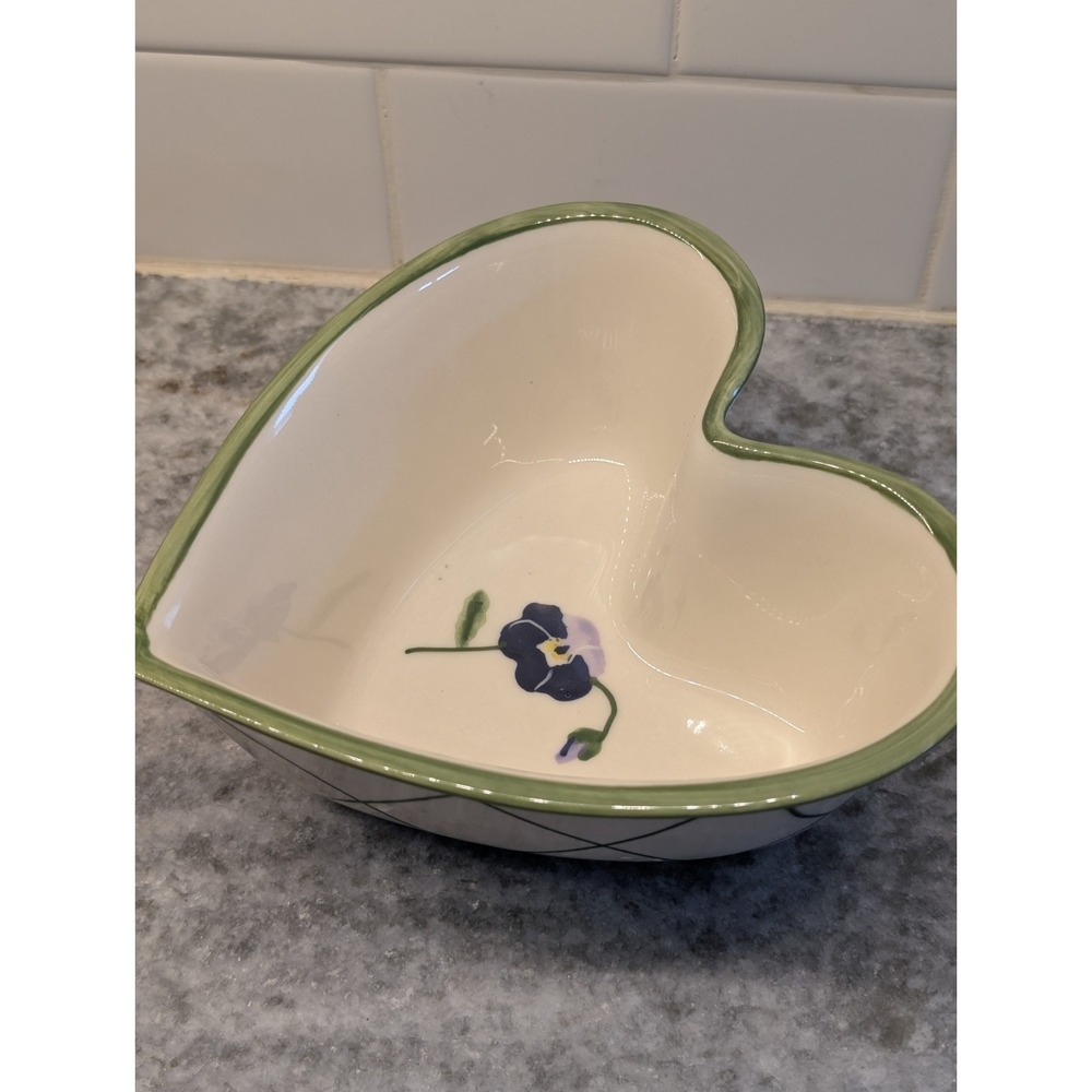 Vintage Hartstone Pottery Heart Shaped Ceramic‎ Bowl w/ Pansy Design